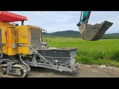 4.5m ช่องว่างลบ การก่อสร้าง Slipform Paver กับสี่เส้นยาว